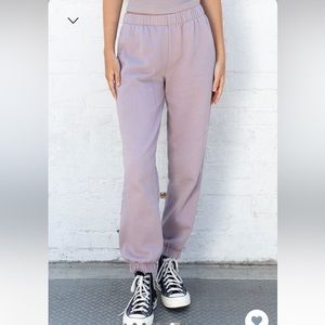Brandy Melville rosa sweatpants